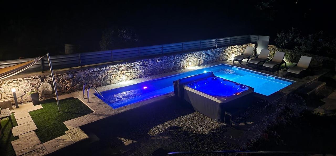 Villa Hrustika - Heated Pool, Jacuzzi & Sauna Gabonjin Zewnętrze zdjęcie