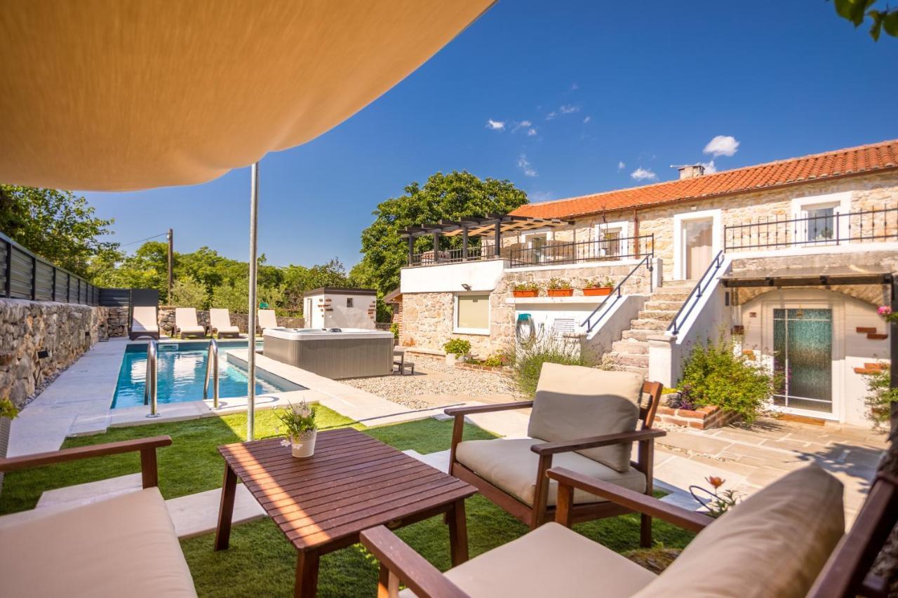 Villa Hrustika - Heated Pool, Jacuzzi & Sauna Gabonjin Zewnętrze zdjęcie