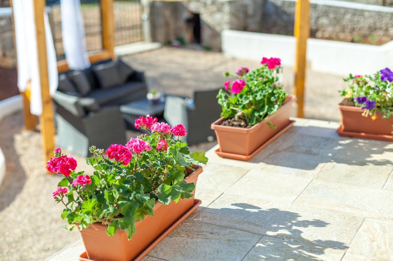 Villa Hrustika - Heated Pool, Jacuzzi & Sauna Gabonjin Zewnętrze zdjęcie