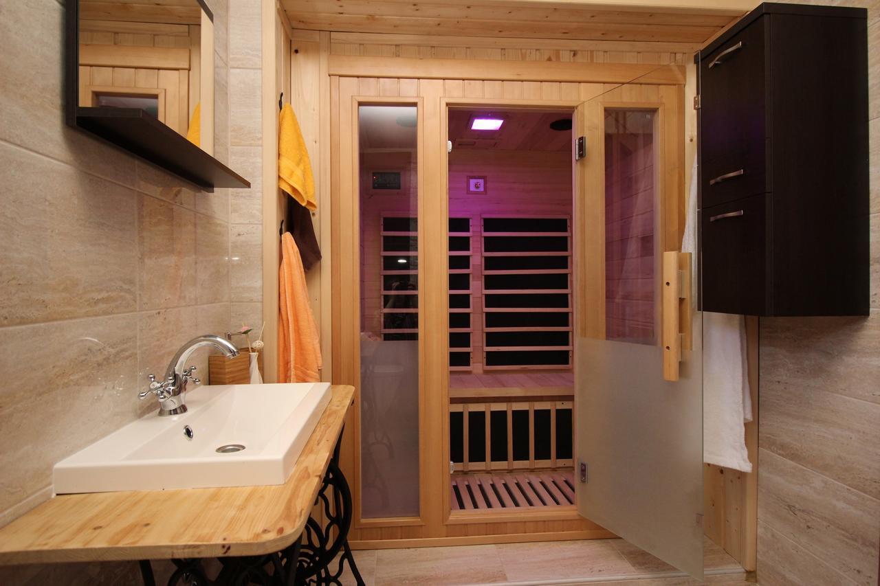 Villa Hrustika - Heated Pool, Jacuzzi & Sauna Gabonjin Zewnętrze zdjęcie